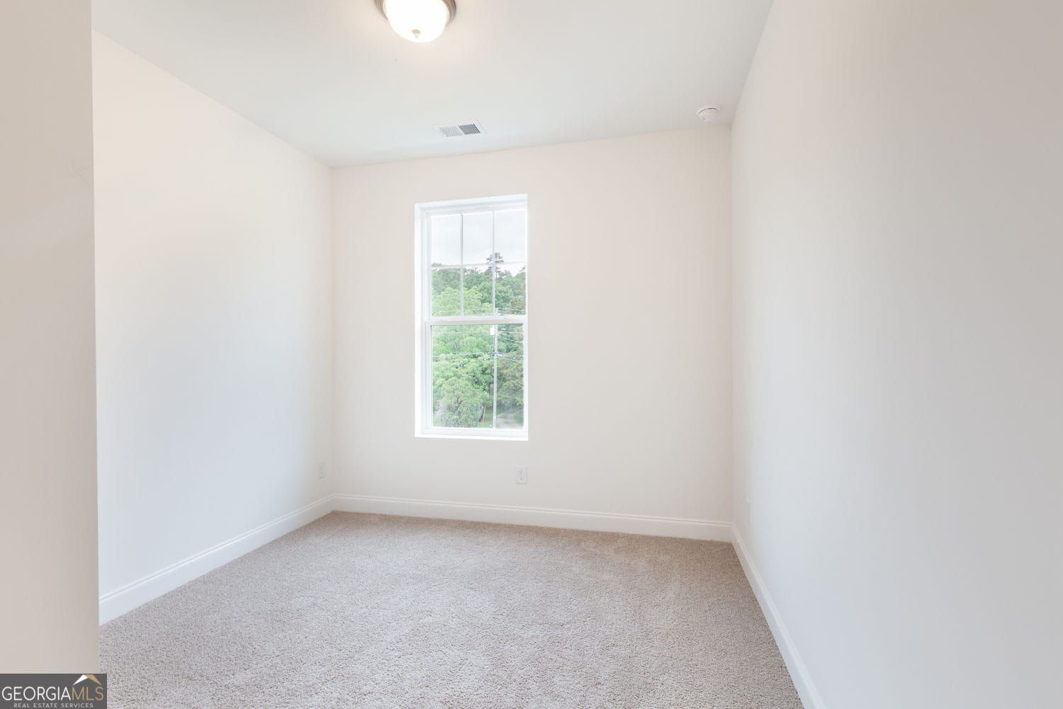 634 Oakleaf Grove Lane. Sugar Hill, GA 30518