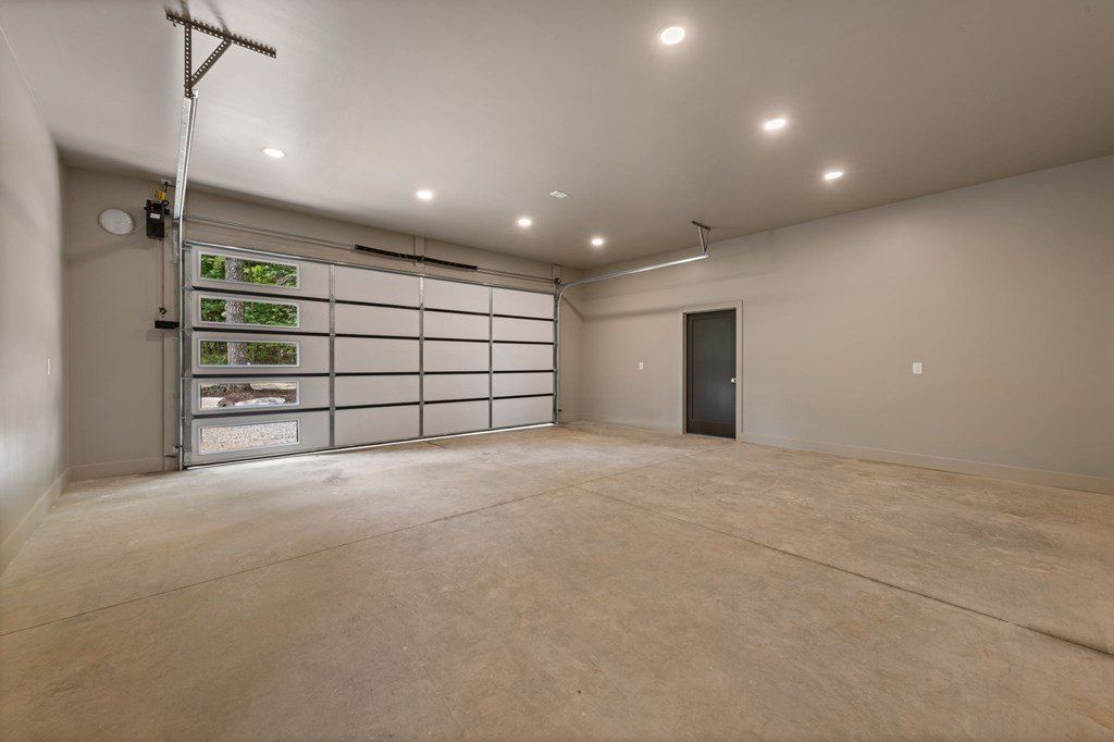 62 Tiffany Lane. Mineral Bluff, GA 30559