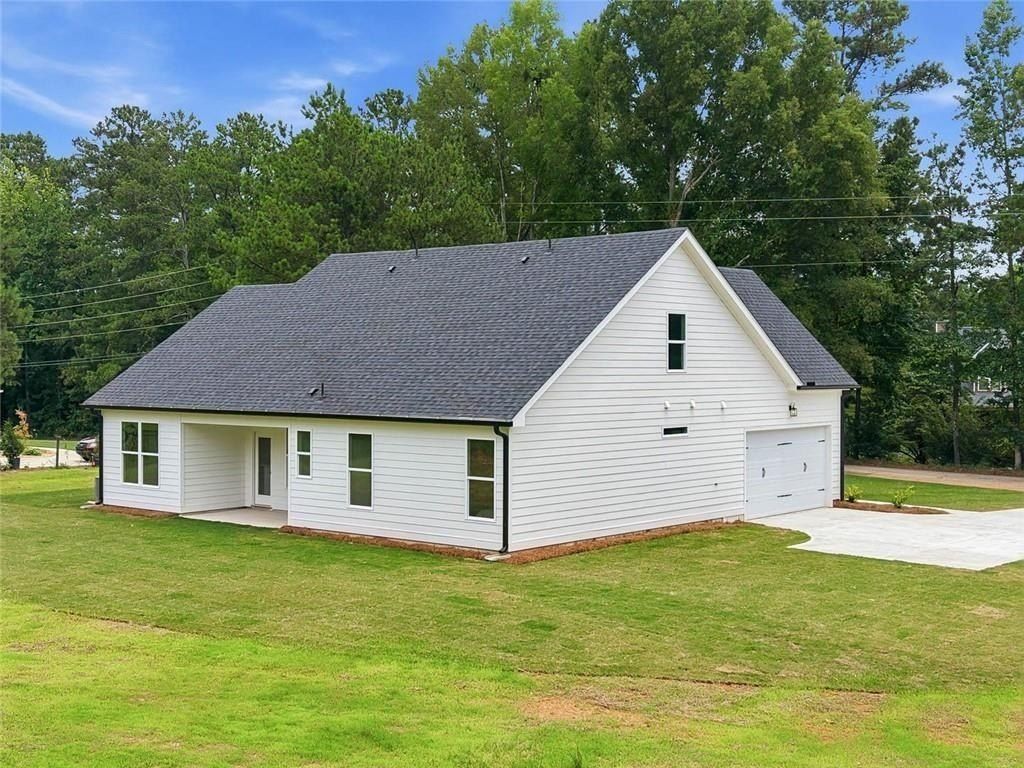 132 Loyd Road. Mansfield, GA 30055