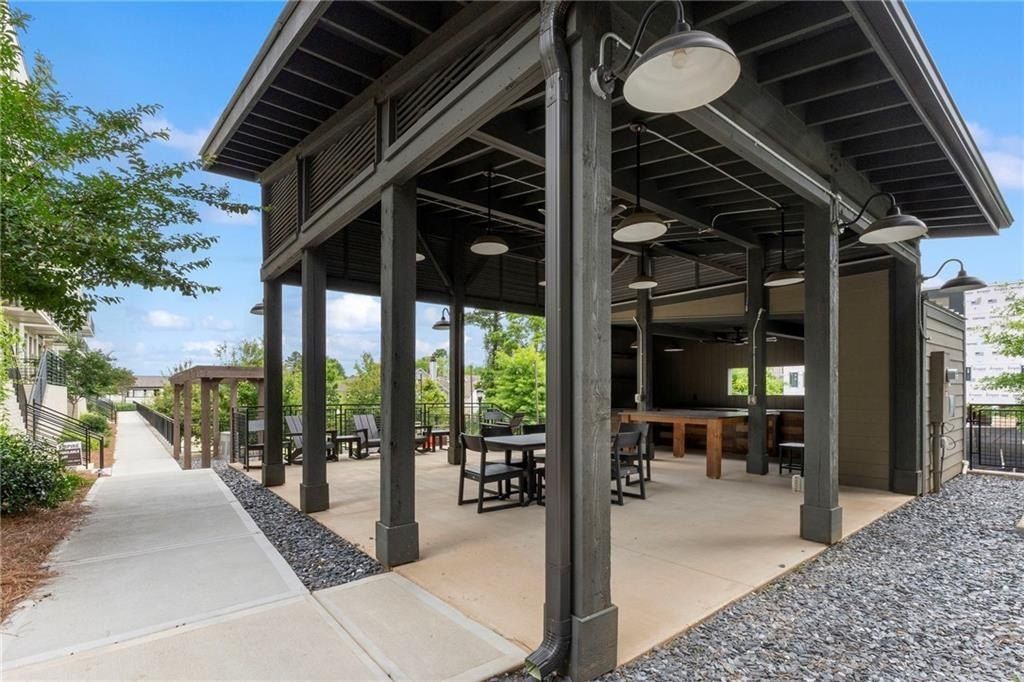 1290 Longreen Terr Nw. Atlanta, GA 30318