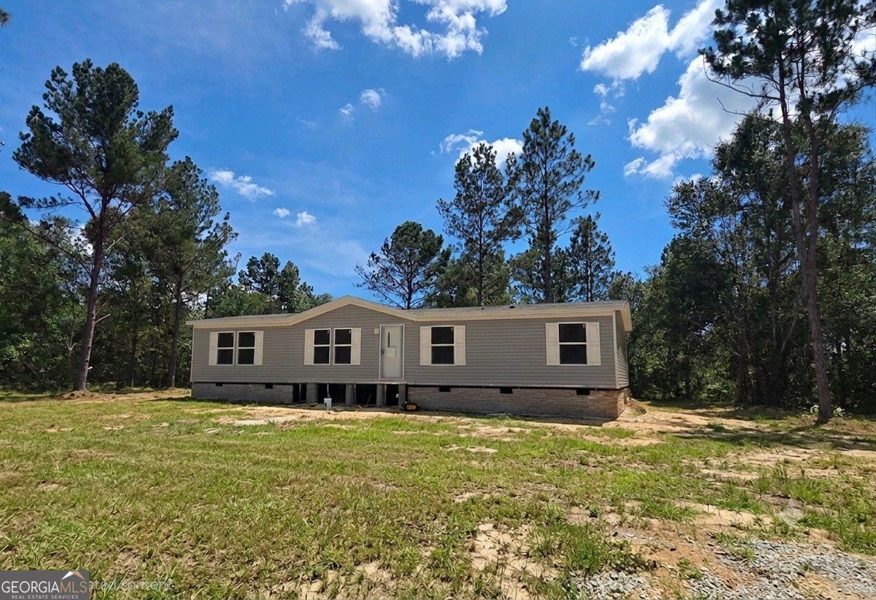 4606 Jackie Drive. Millen, GA 30442