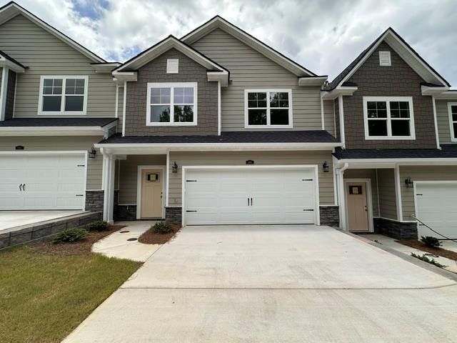 4 1442 Grove Park Drive. Columbus, GA 31904
