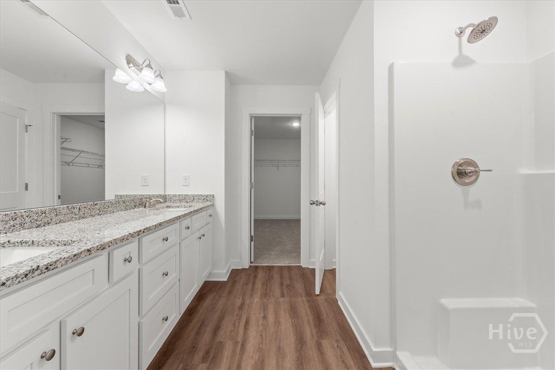 29 Edith Court. Statham, GA 30666