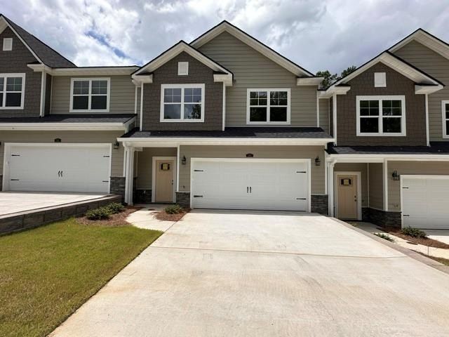 3 1442 Grove Park Drive. Columbus, GA 31904