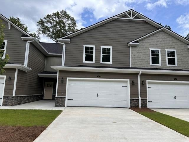 10 1442 Grove Park Drive. Columbus, GA 31904