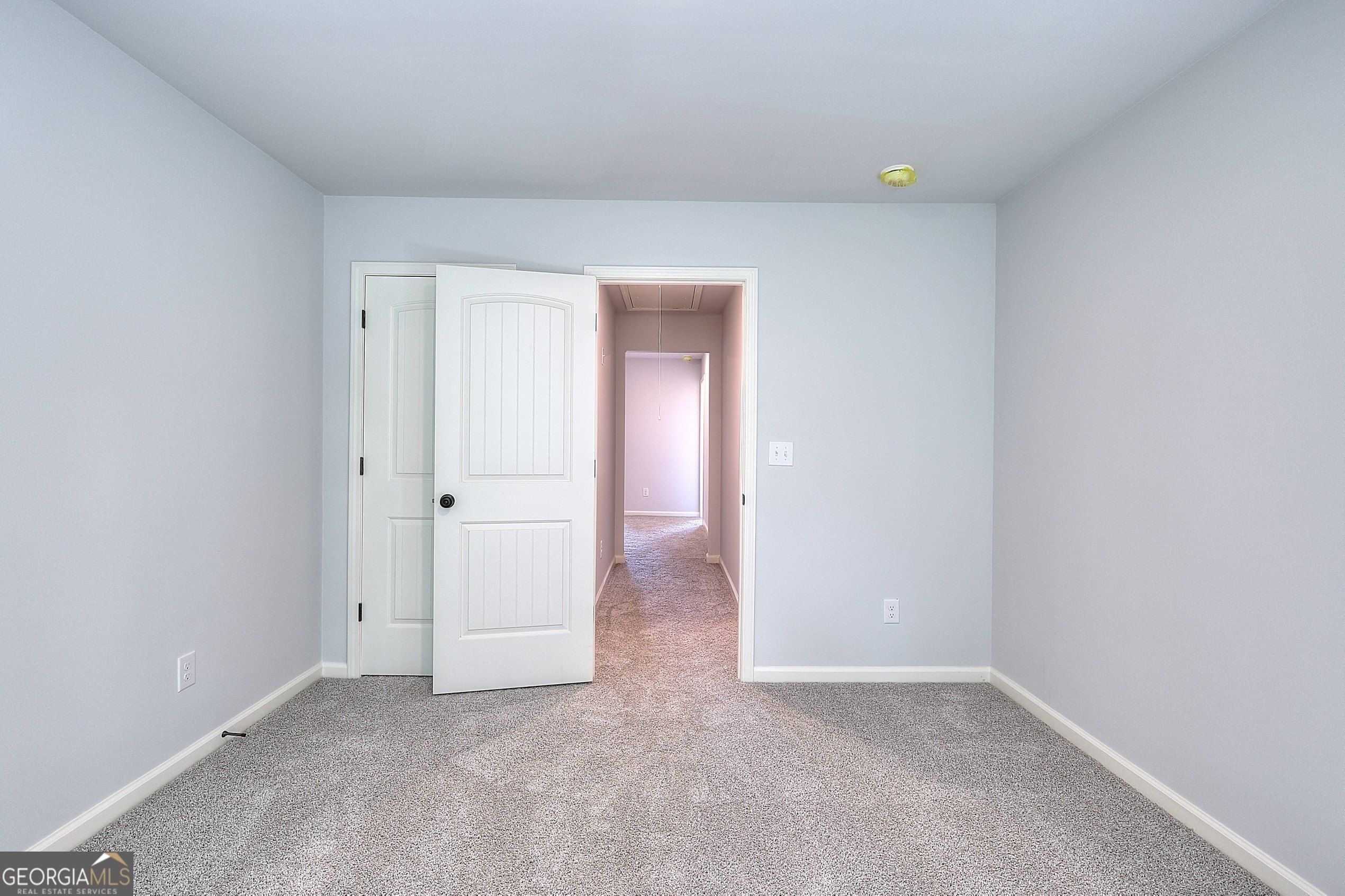 15 Crest Drive. Hartwell, GA 30643