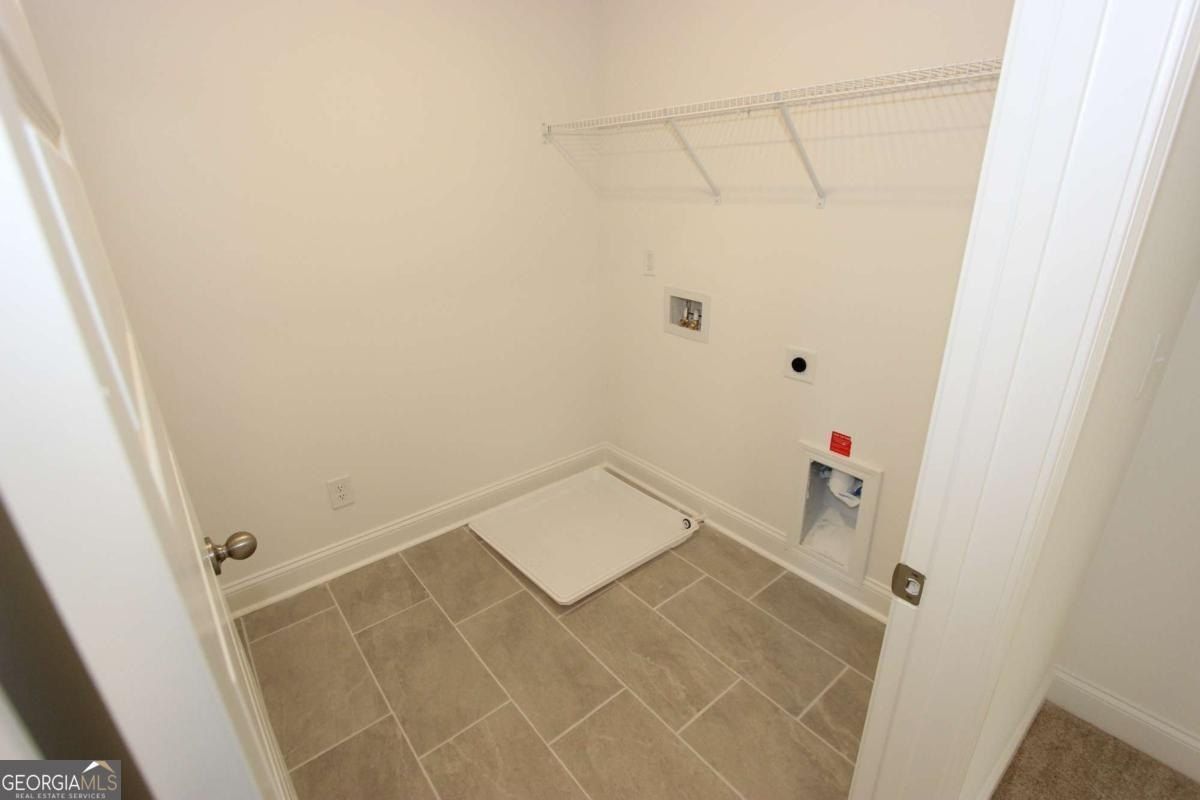7431 Rocklin Lane. Flowery Branch, GA 30542