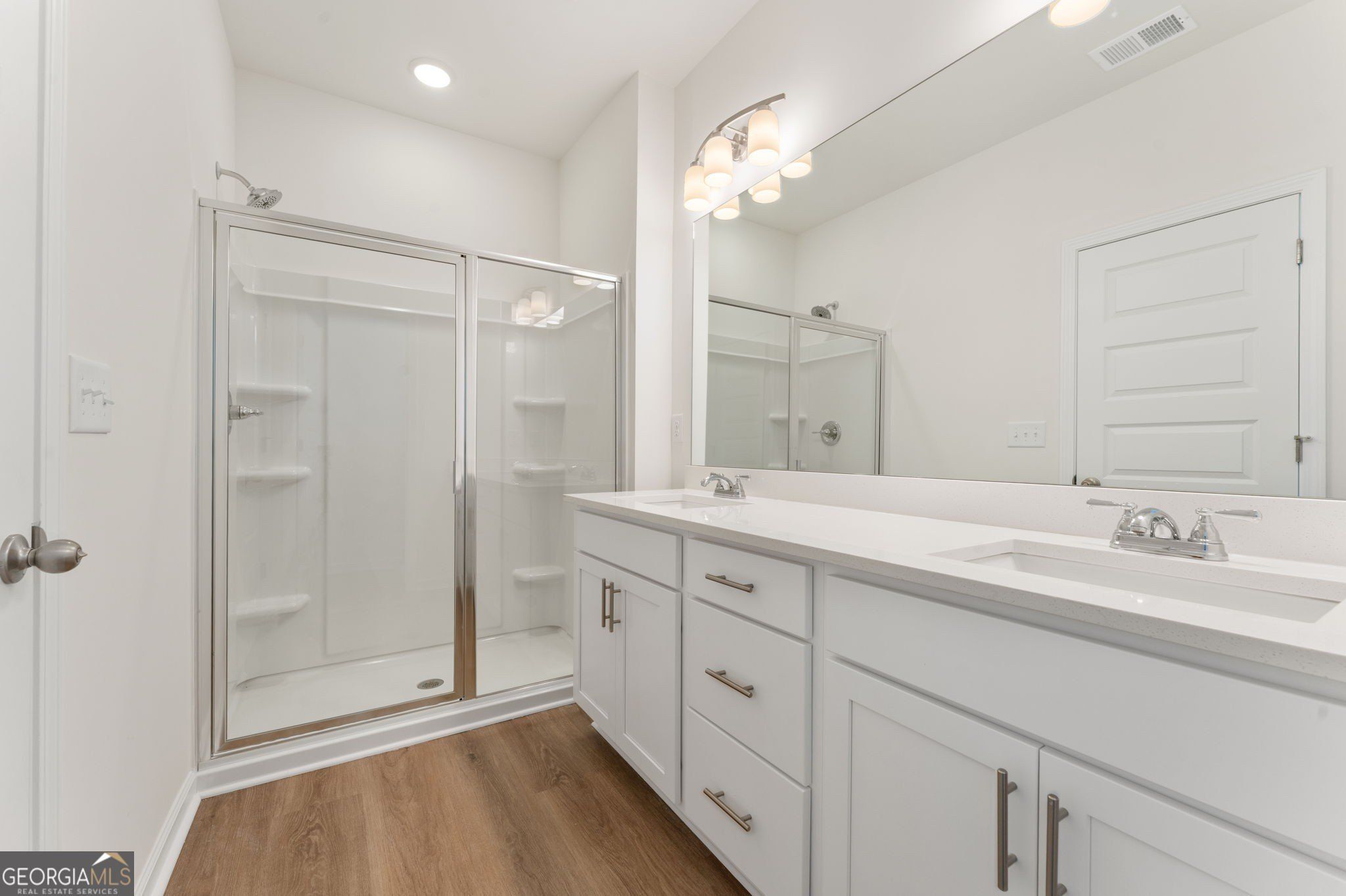 138 Formosa Street. Adairsville, GA 30103