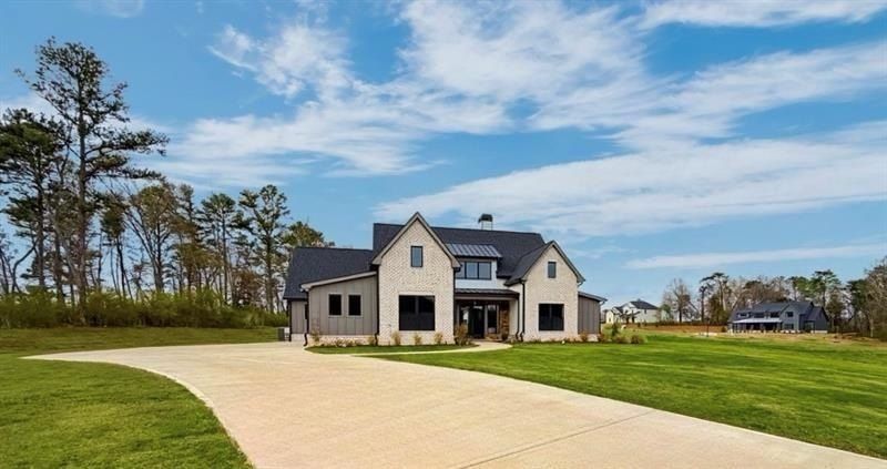 115 Palisade Drive. Rydal, GA 30171