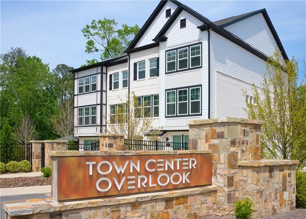 5040 Insperon Lane. Peachtree Corners, GA 30092