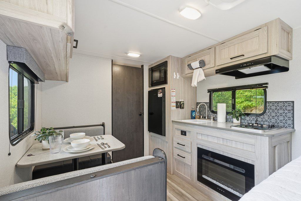 21235 Riverview Circle. Blue Ridge, GA 30513