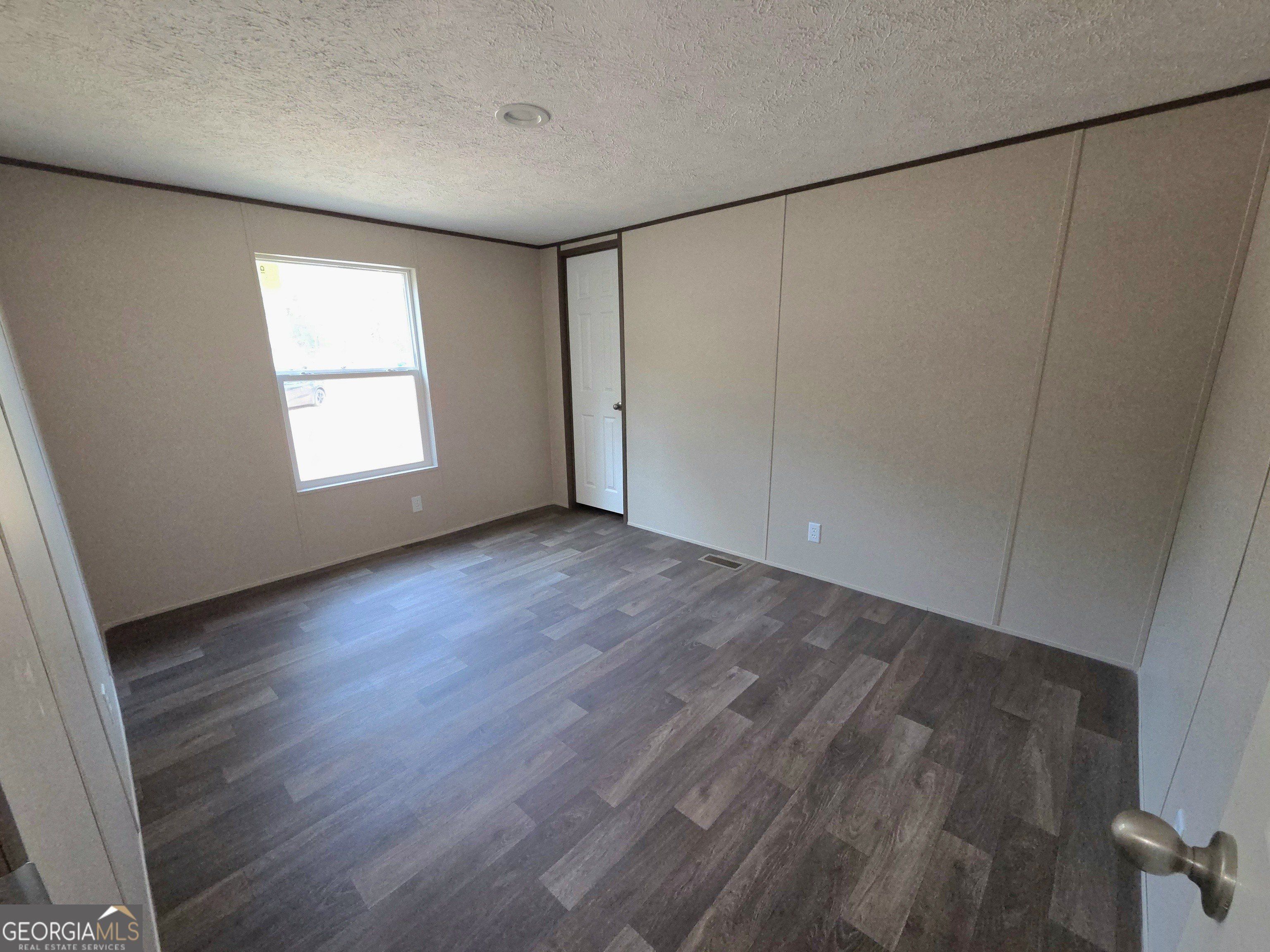 4605 Jackie Drive. Millen, GA 30442