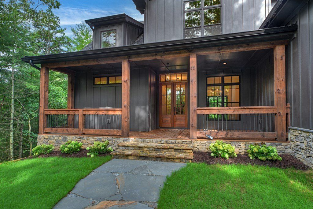291 Aspen Avenue. Ellijay, GA 30536