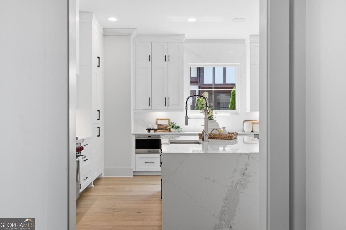 1585 S Ponce De Leon Avenue Ne Unit 13. Atlanta, GA 30307
