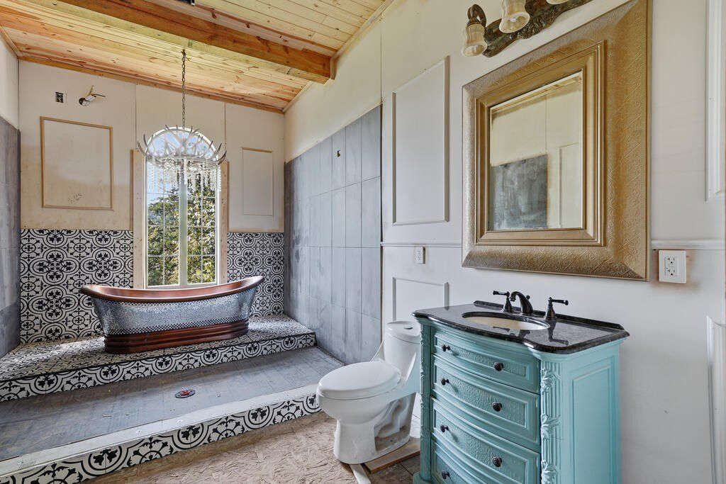 389 Fort Mountain Road. Blairsville, GA 30512