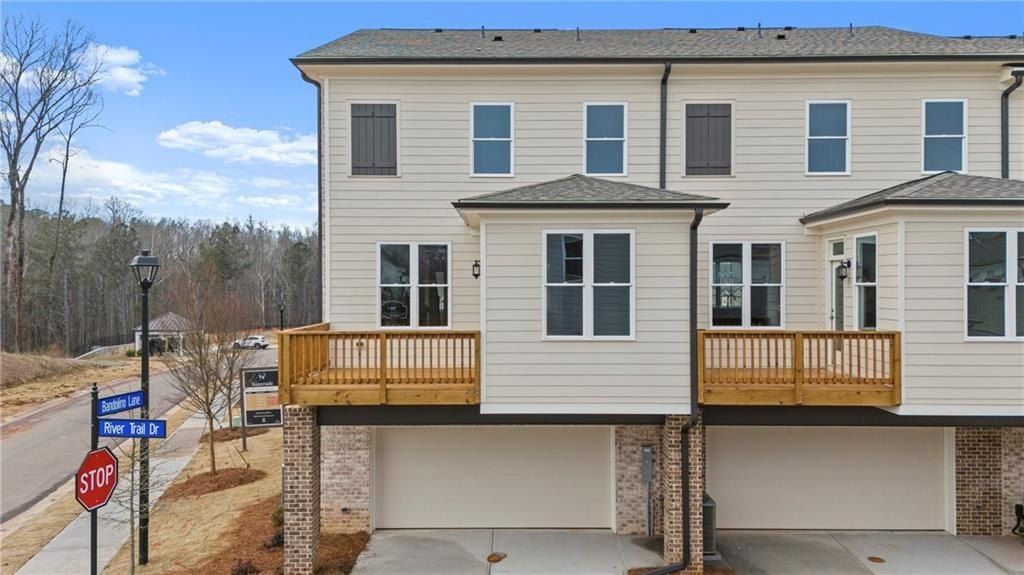 3256 Brunel Lane. Peachtree Corners, GA 30092