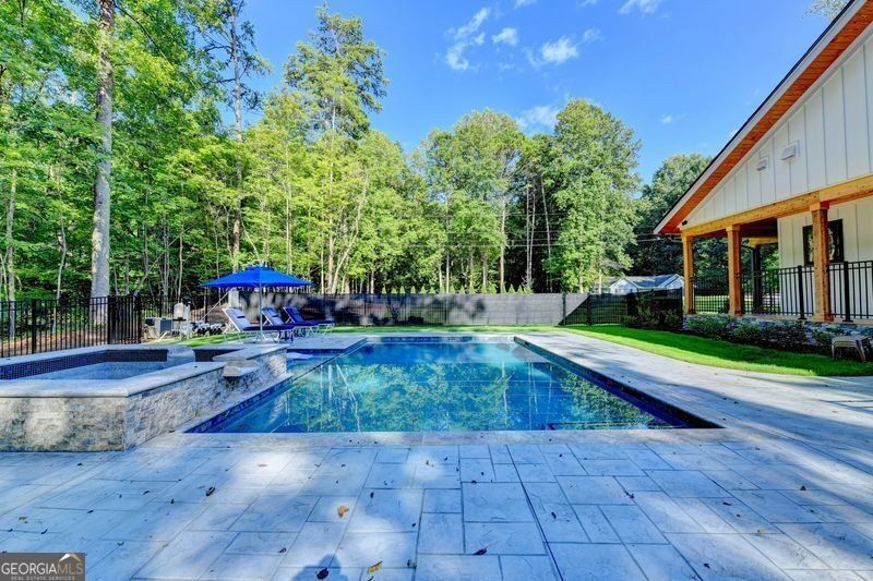 3933 Skyline Drive. Gainesville, GA 30501
