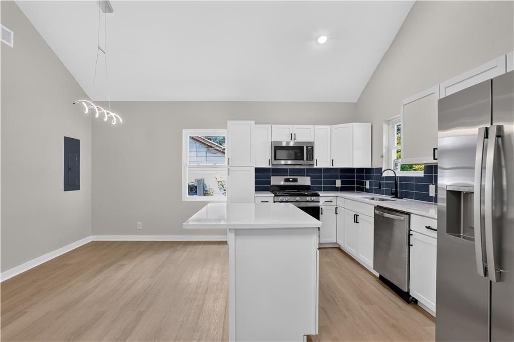 882 Tanner Dr. Scottdale, GA 30079