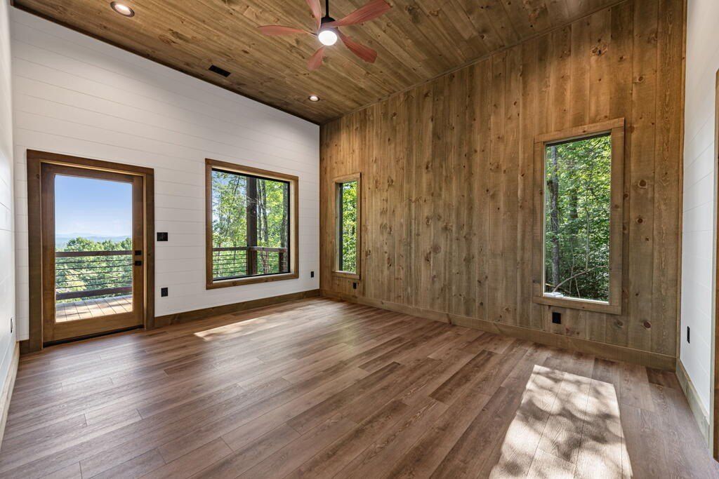 191 Green Ridge Road. Blue Ridge, GA 30513