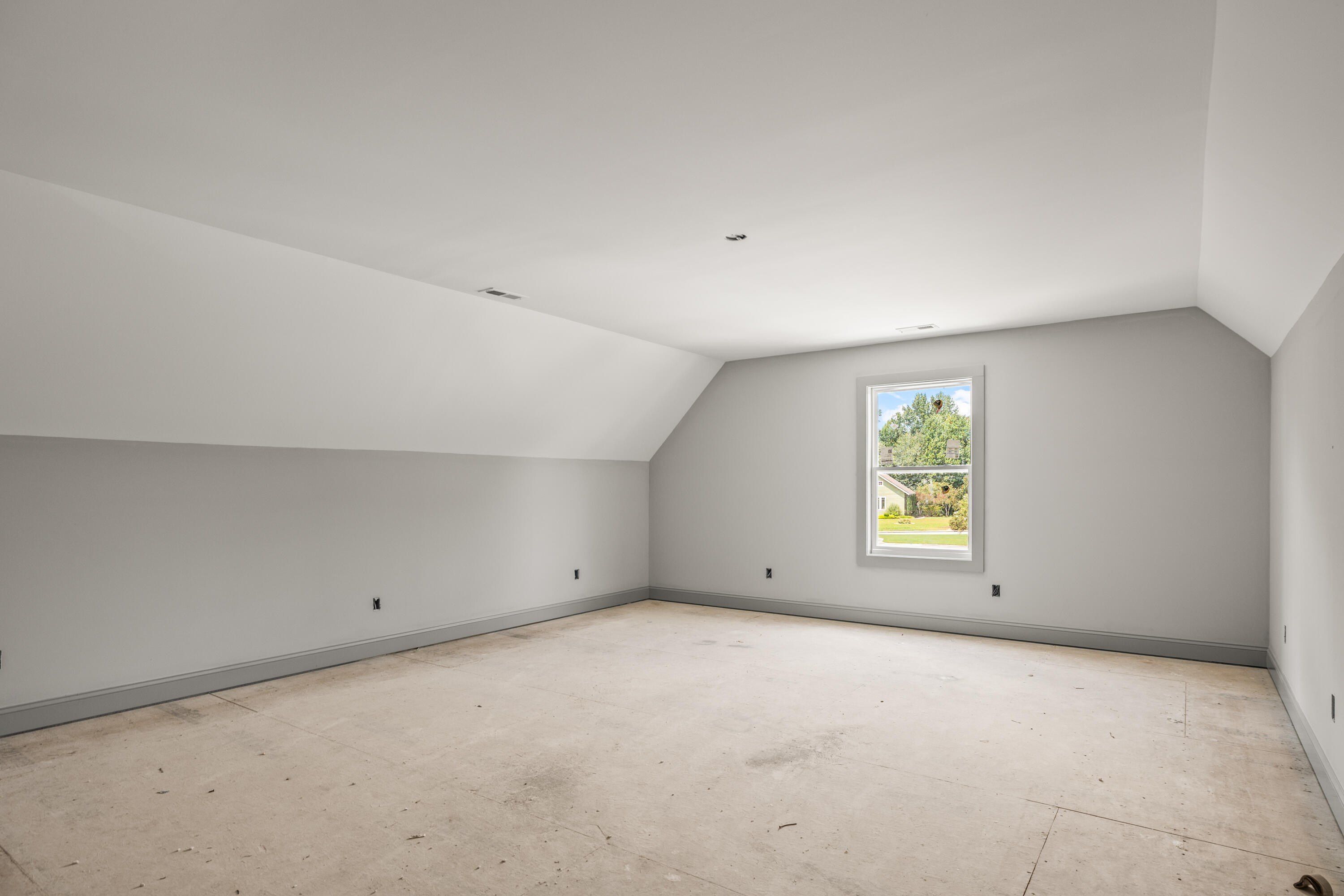 1005 Woodbury Trail. Cohutta, GA 30710