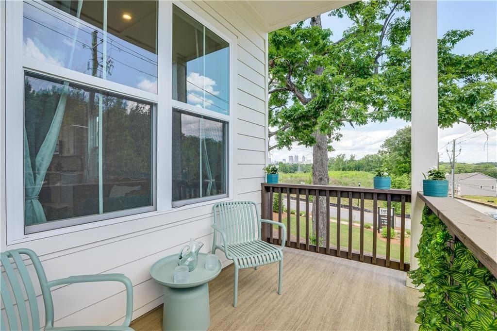 1390 Cozy Circle. Atlanta, GA 30326