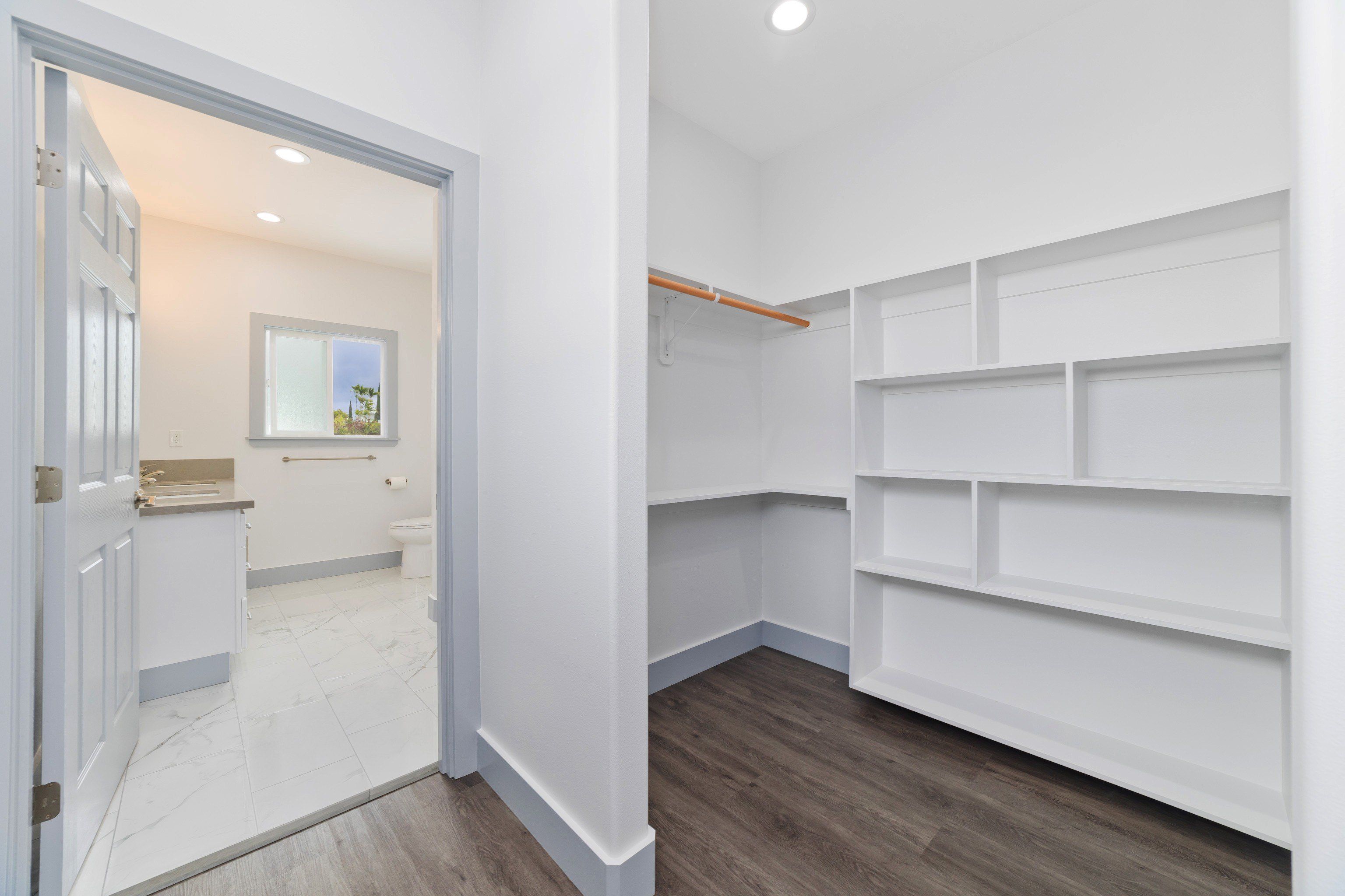 698 Kukuau Street. Hilo, HI 96720