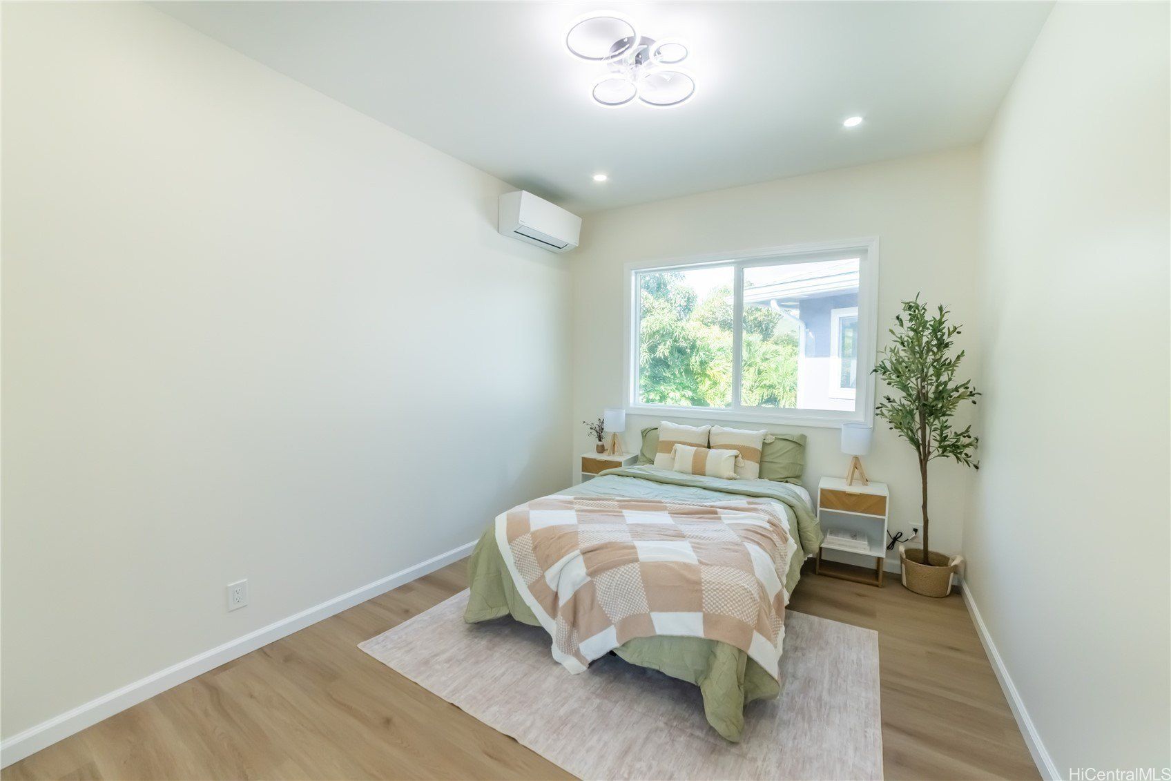 837 Oneawa Street. Kailua, HI 96734