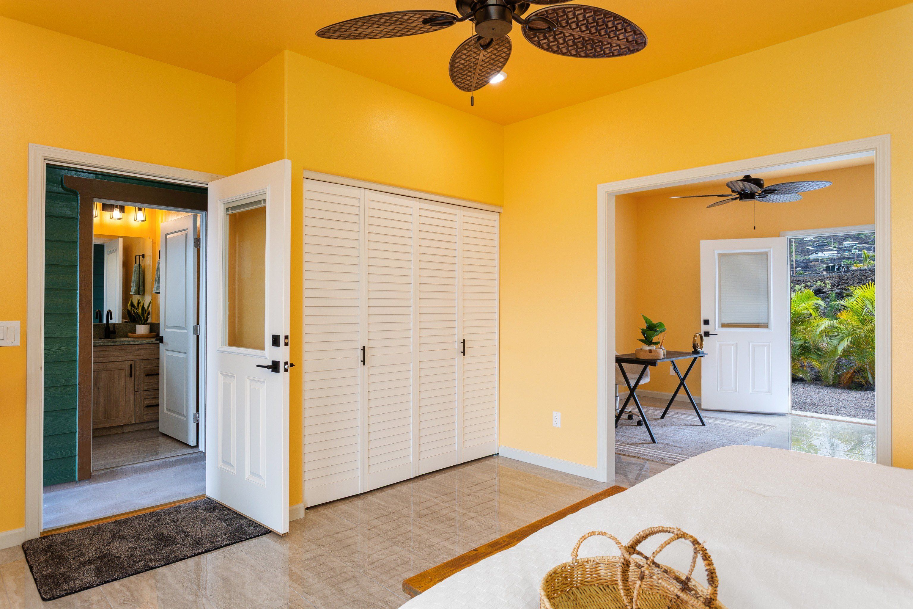 Waena Ave. Captain Cook, HI 96704