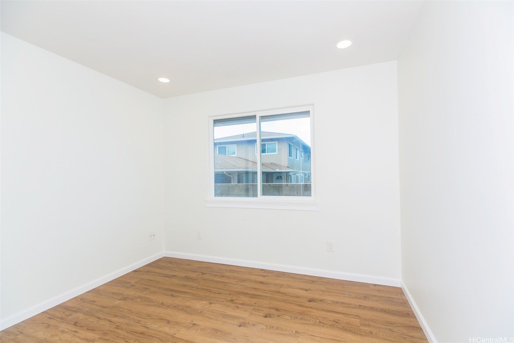 833 10Th Avenue. Honolulu, HI 96816