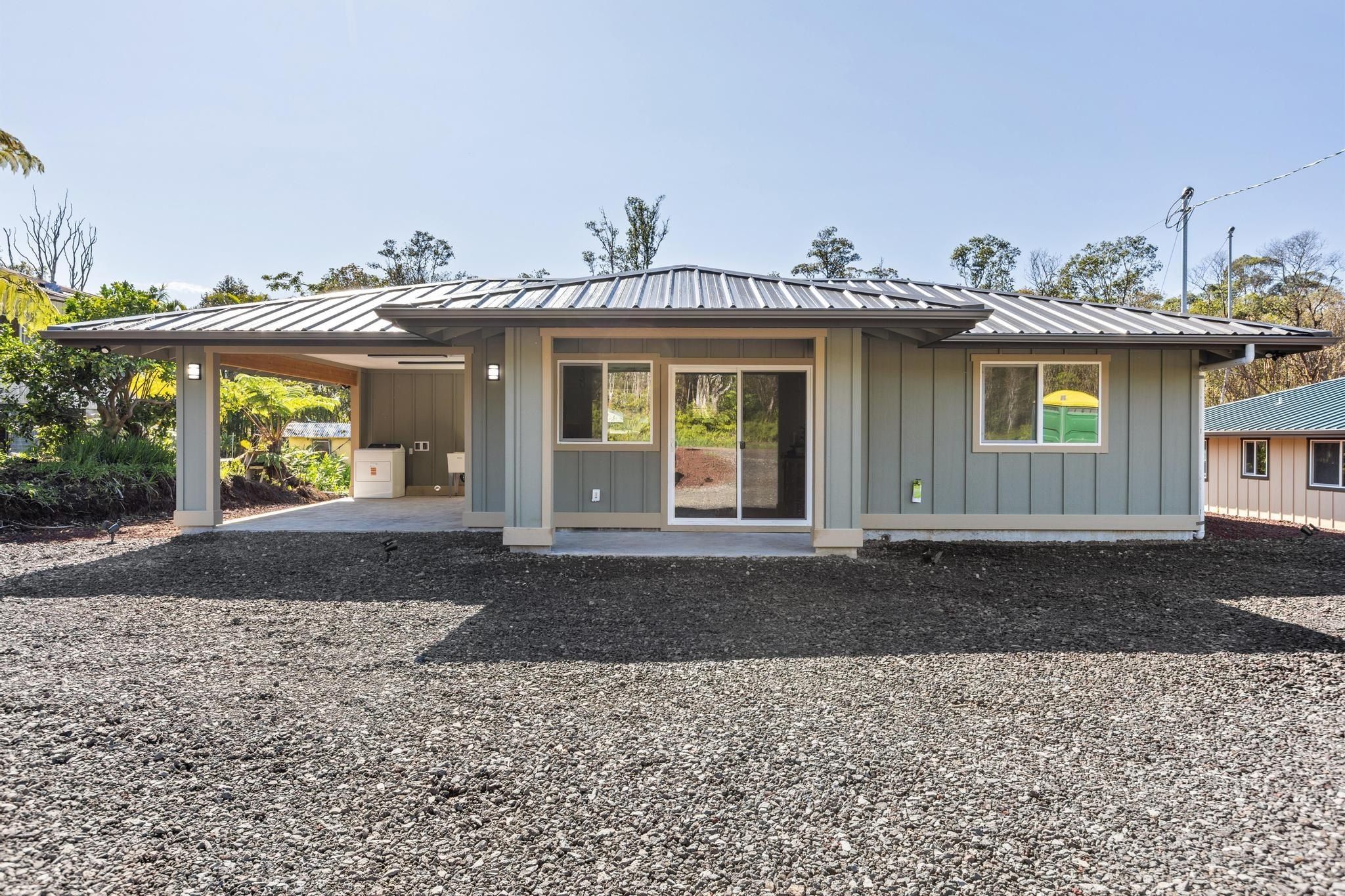 Road. Mountain View, HI 96771
