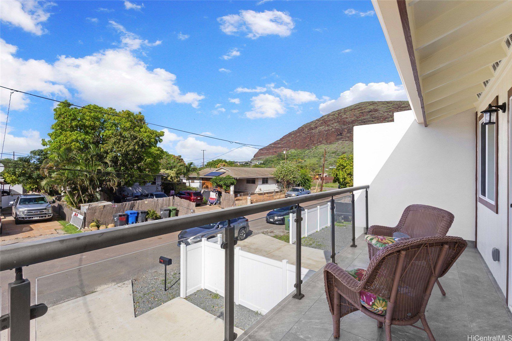 87102 Kulaaupuni Street. Waianae, HI 96792