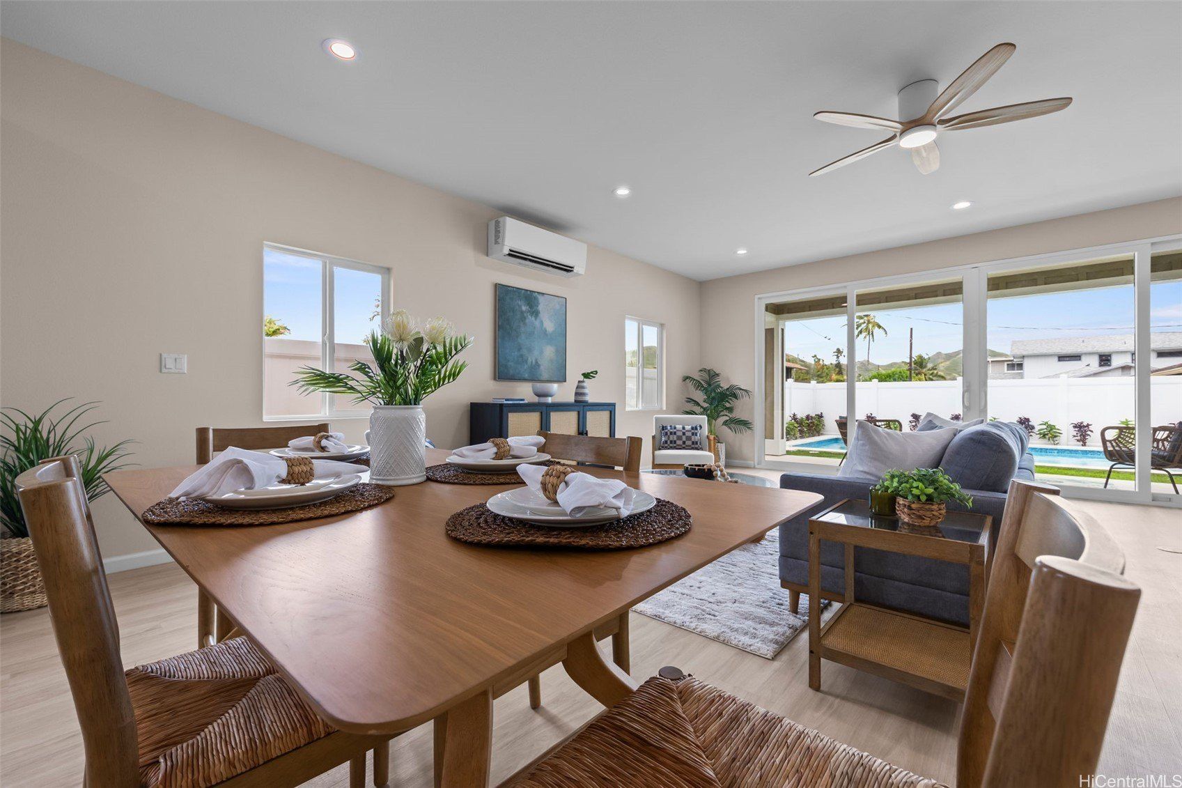 240 Kalama Street. Kailua, HI 96734