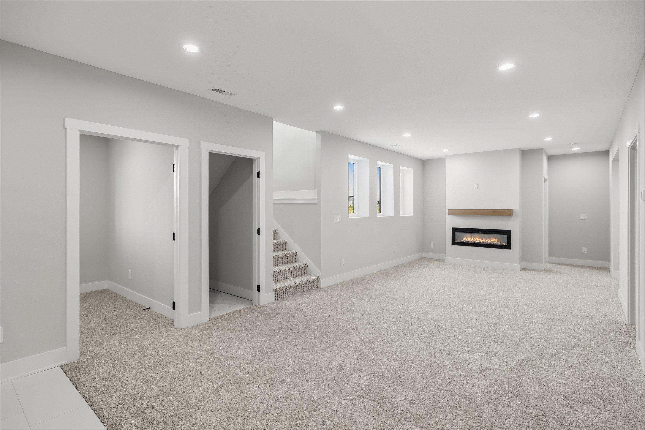 Brookview Drive. Urbandale, IA 50323