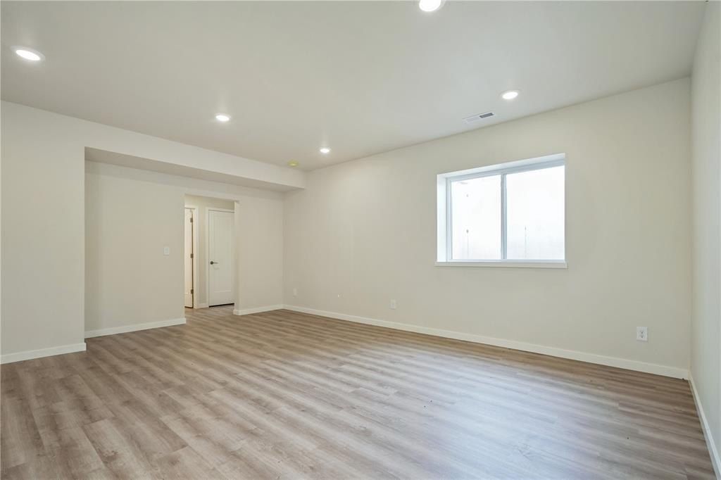 7106 Waterview Dr. Cedar Rapids, IA 52404