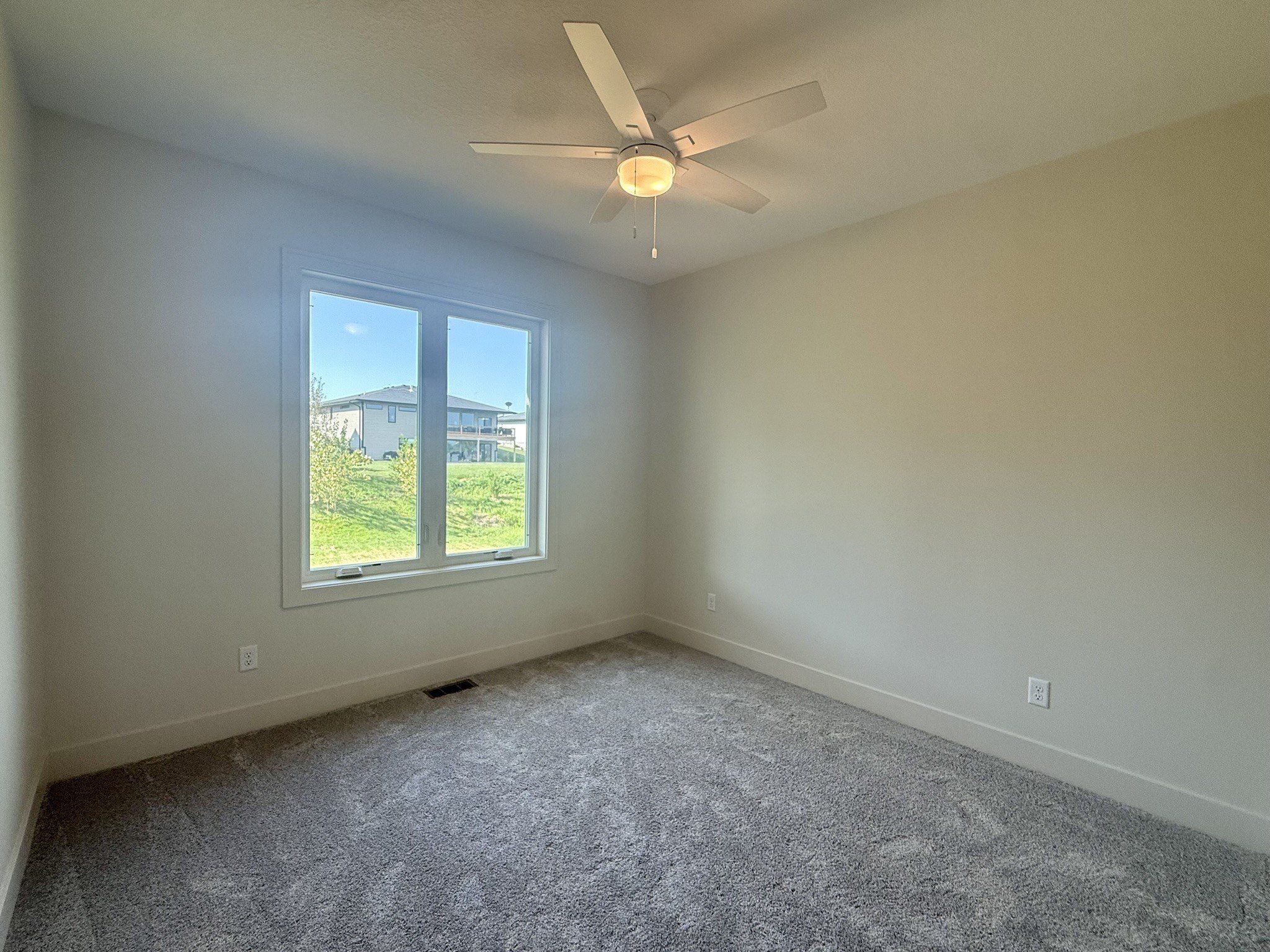2257 Green Leaf Circle. Norwalk, IA 50211