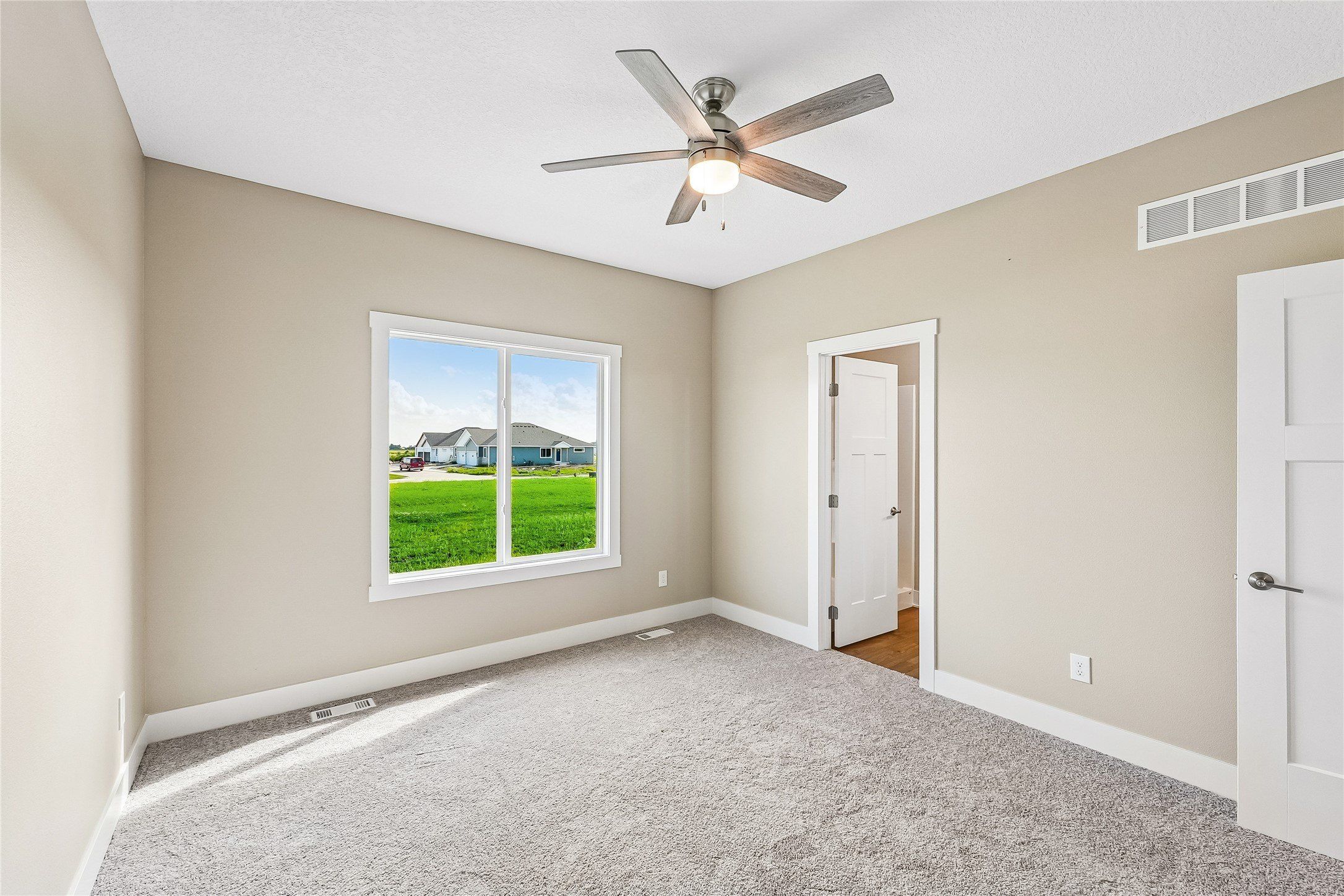 2709 14Th Street Ne. Bondurant, IA 50035