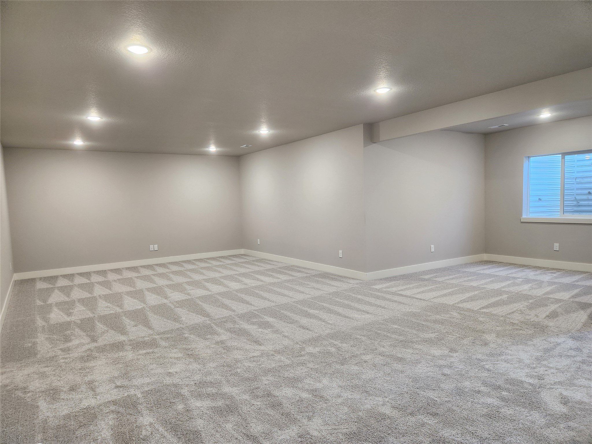 15201 Springbrook Trail. Urbandale, IA 50323