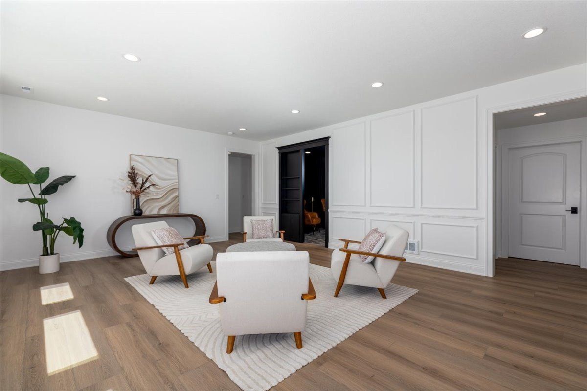 18284 Baxter Place. Clive, IA 50325