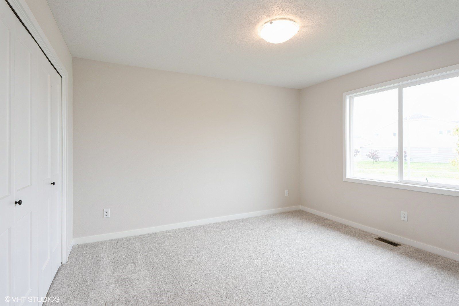 5610 Ne Briarwood Drive. Ankeny, IA 50021