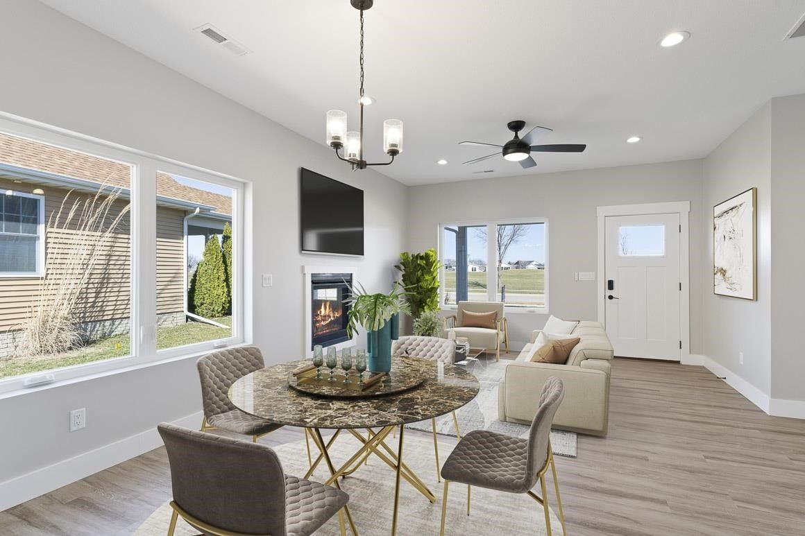 Lot 4 Tiffany. Dubuque, IA 52002