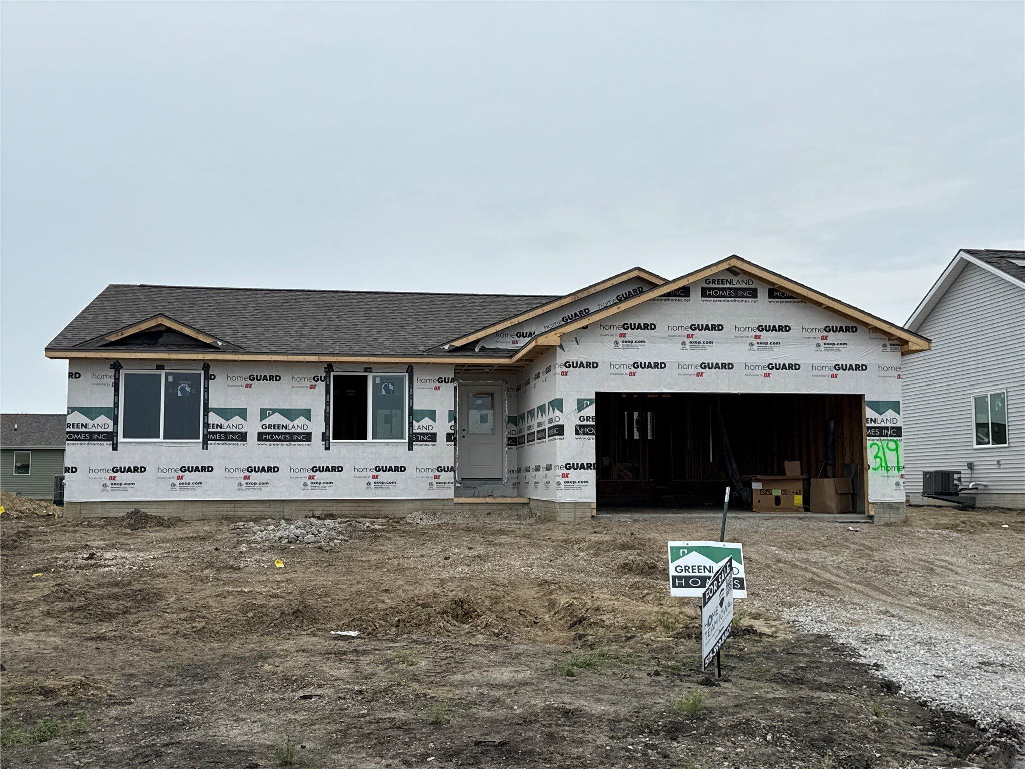 319 Ne Chalet Street. Elkhart, IA 50073