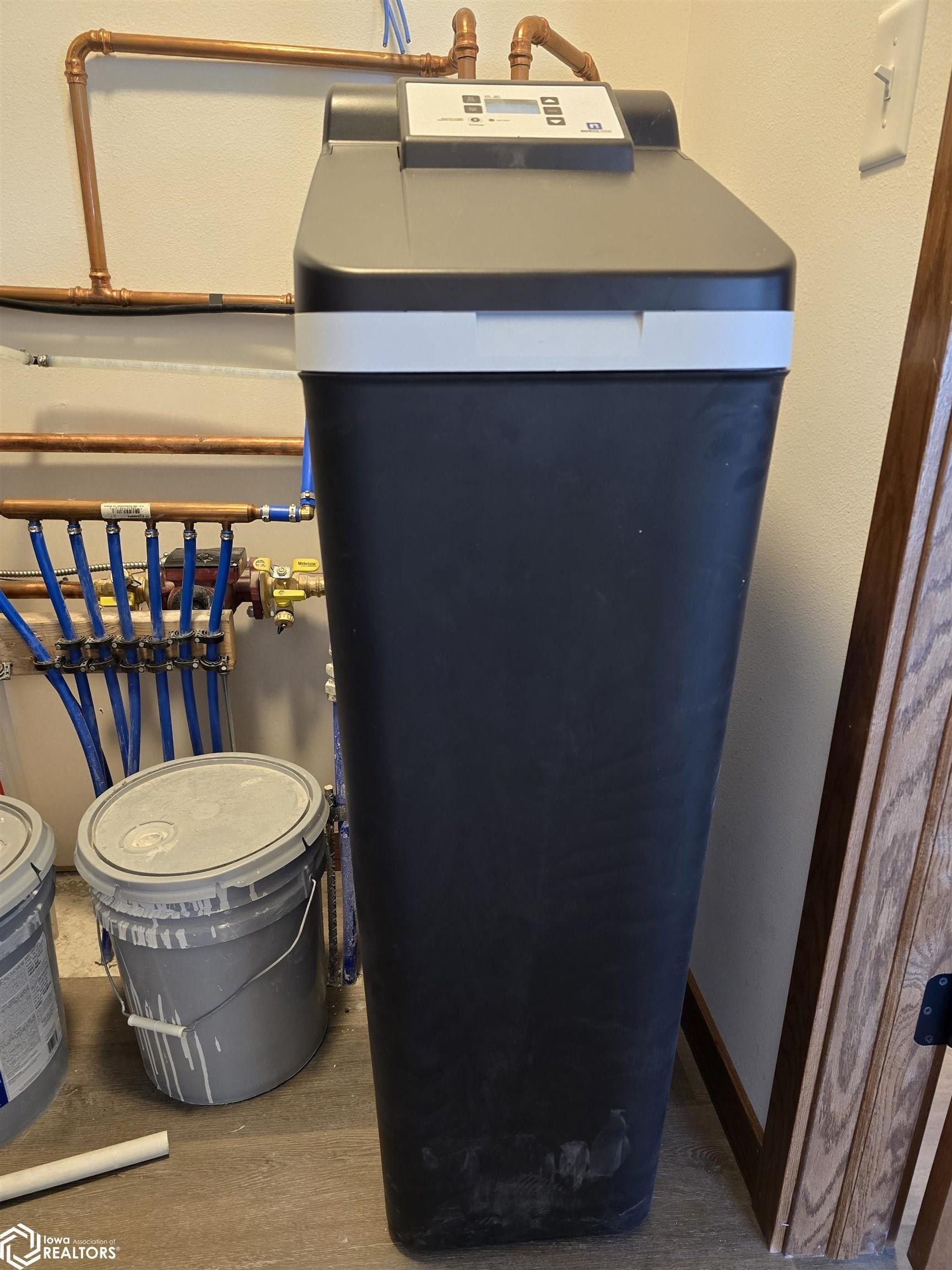 290 Fuller Drive. Garner, IA 50438