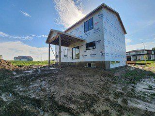 4726 Hillsdale Drive. Urbandale, IA 50322