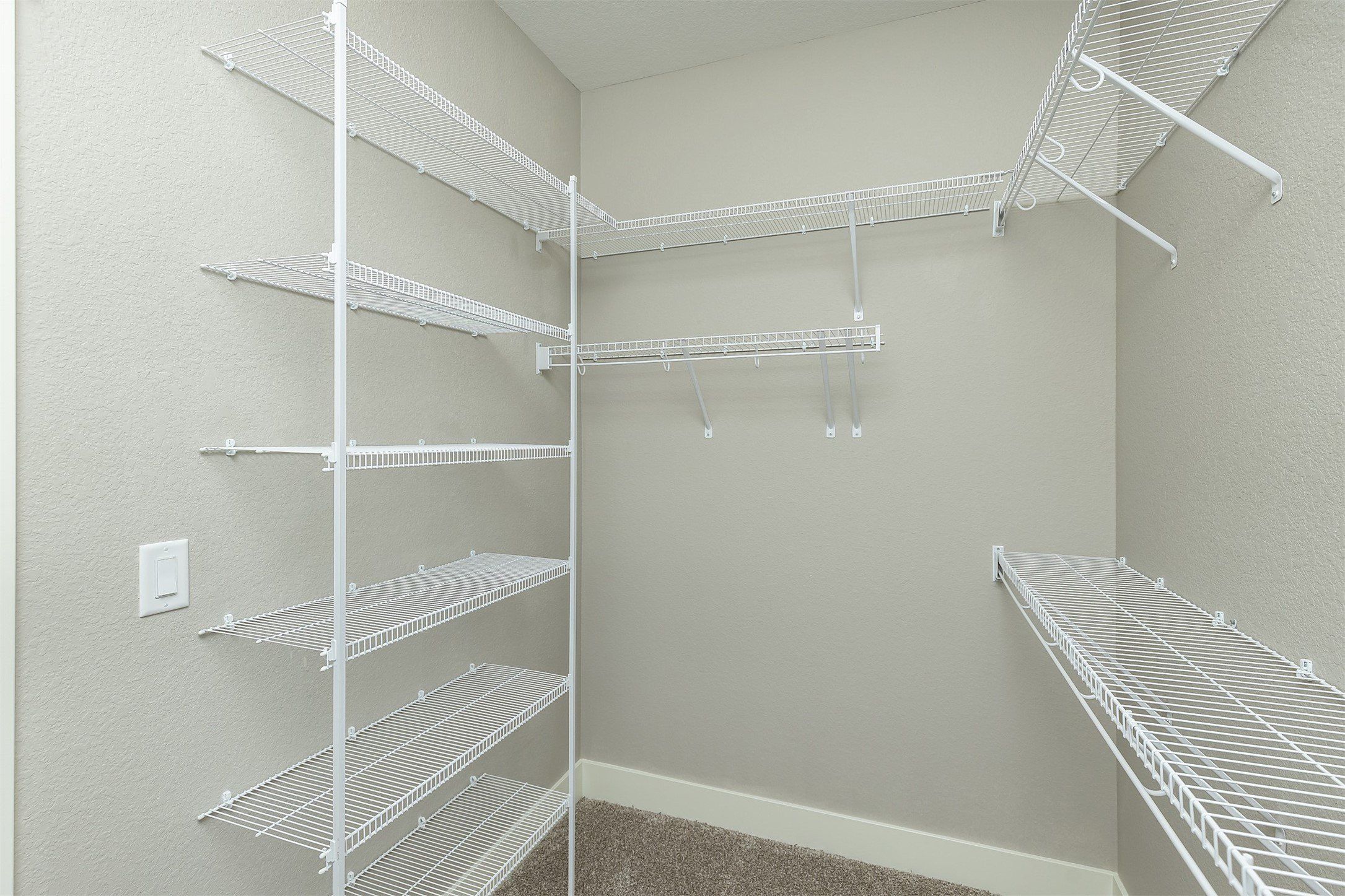 3409 Ne 12Th Street. Ankeny, IA 50021