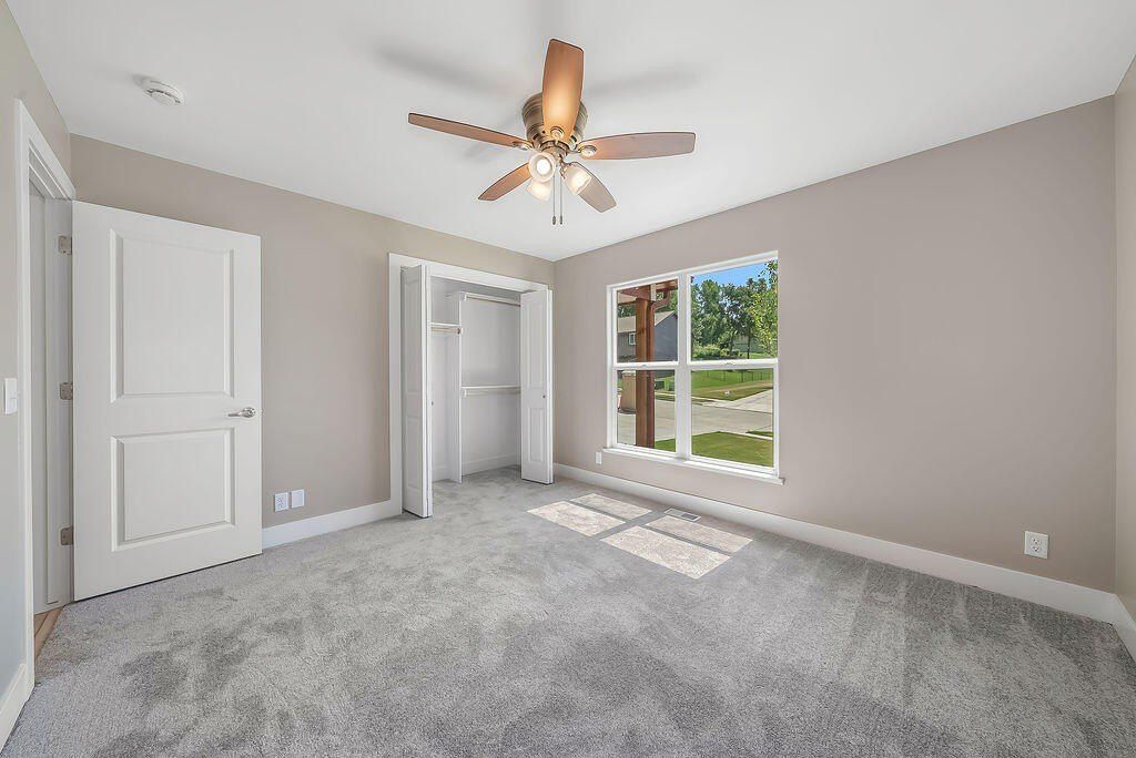 1315 Silver Lane Lane. Crescent, IA 51526