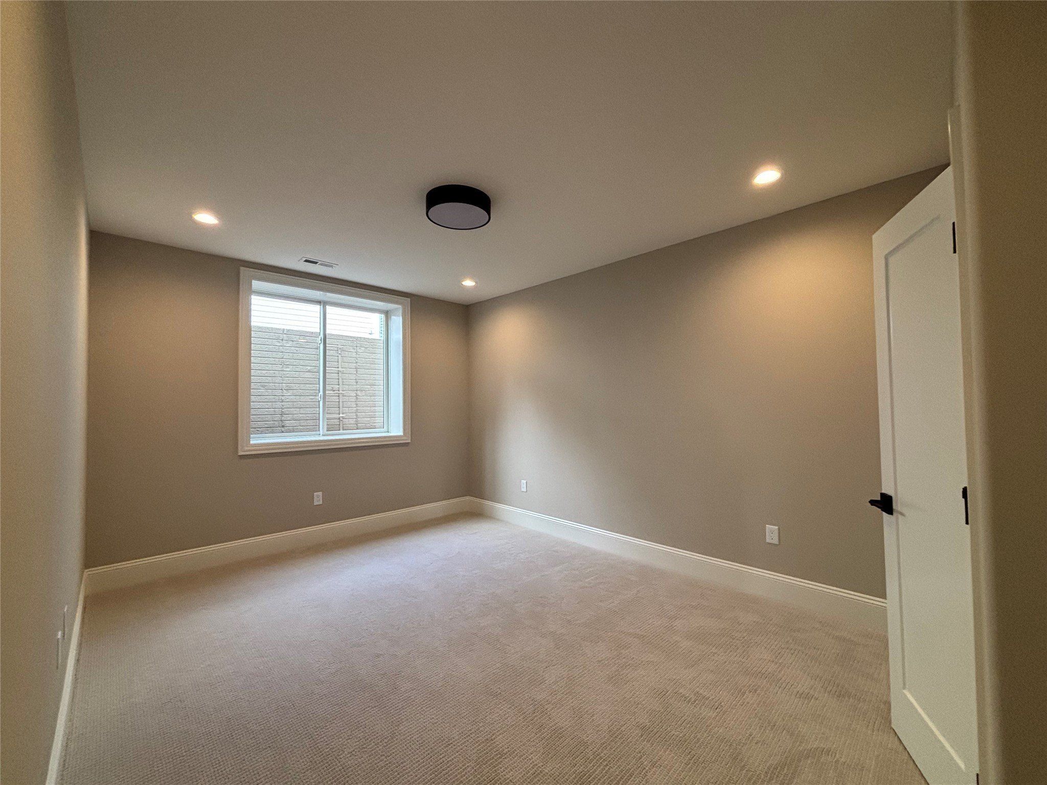 3974 Nw 181St Street. Clive, IA 50325