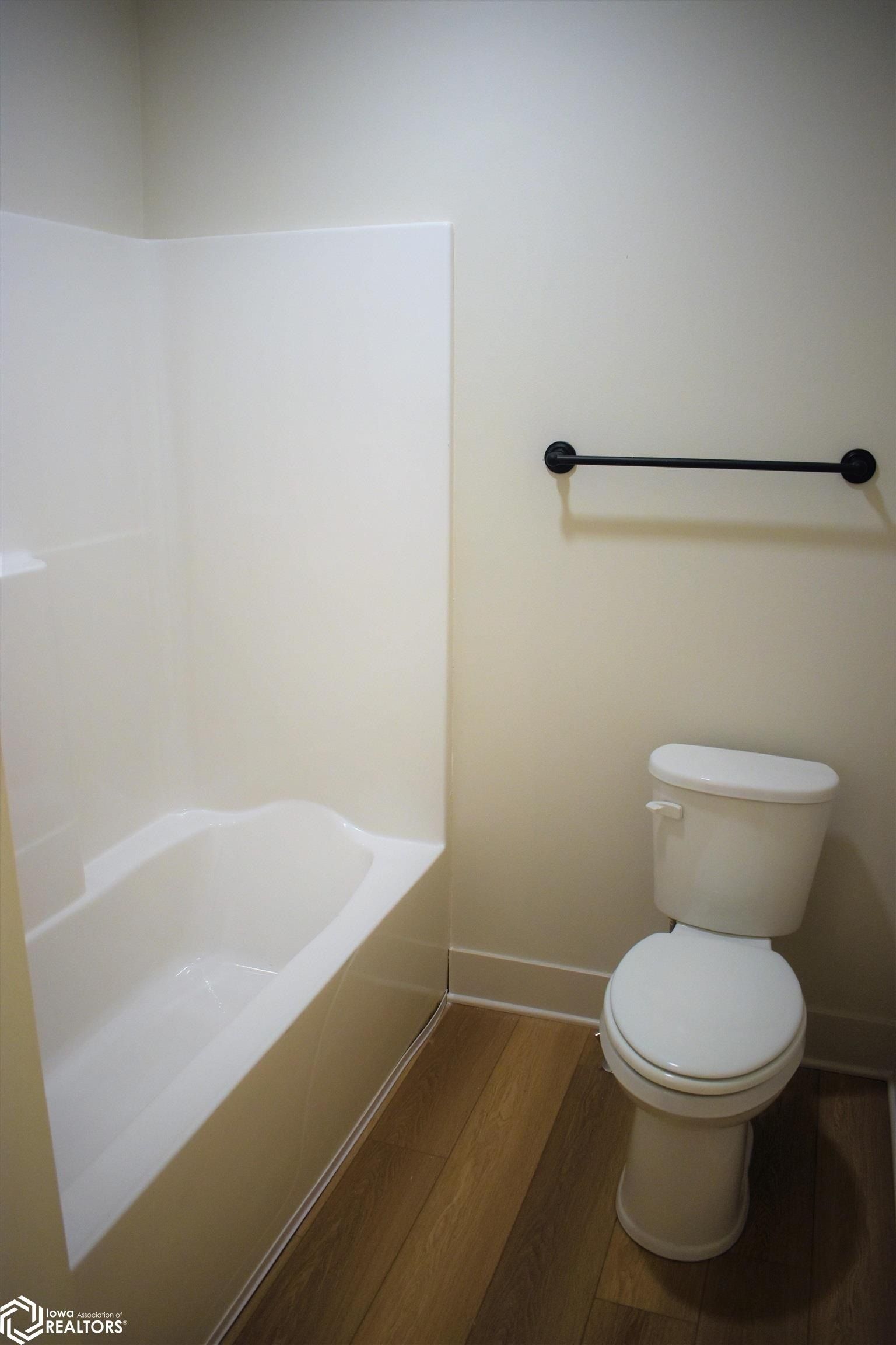 2362 River Road. Iowa Falls, IA 50126