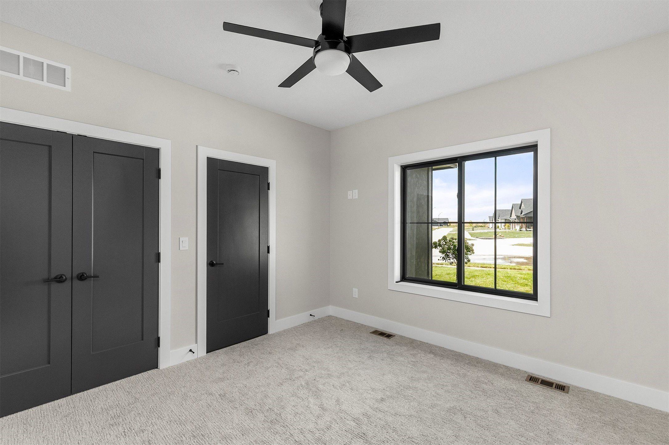 1128 Nw 29Th Court. Grimes, IA 50111