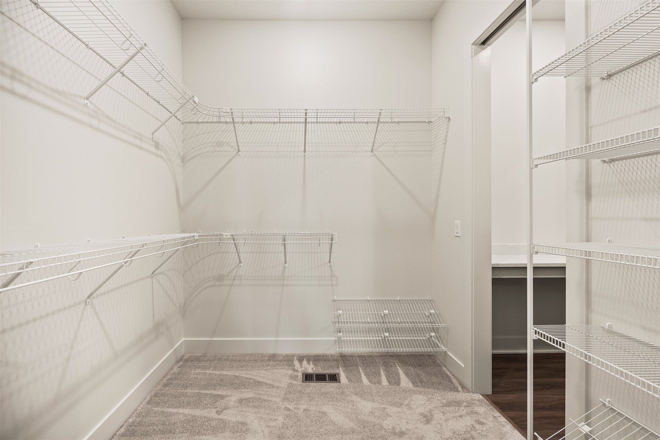 2642 Se Steele Drive. Waukee, IA 50263