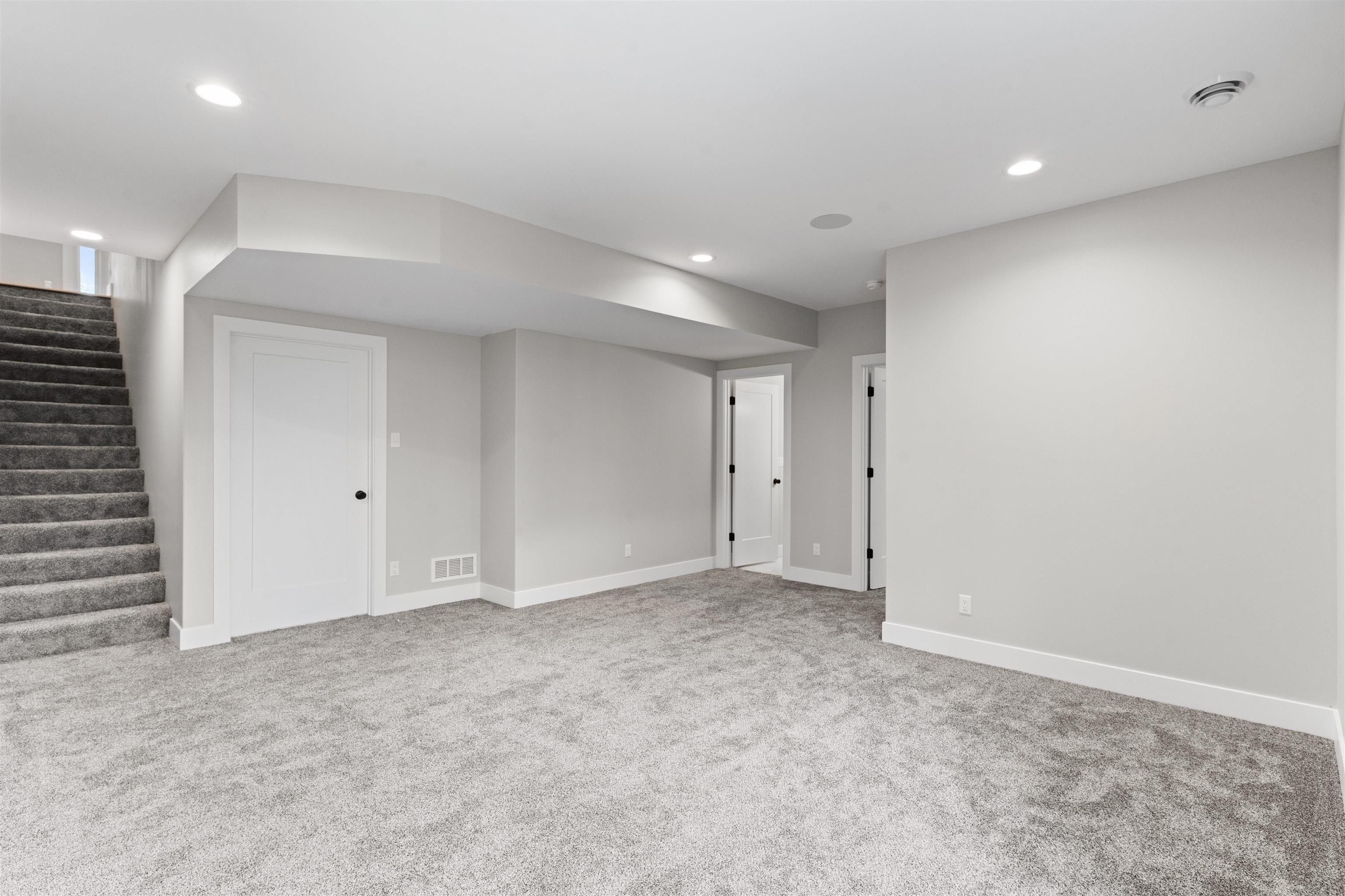 1368 Autumn Ridge. Dubuque, IA 52003